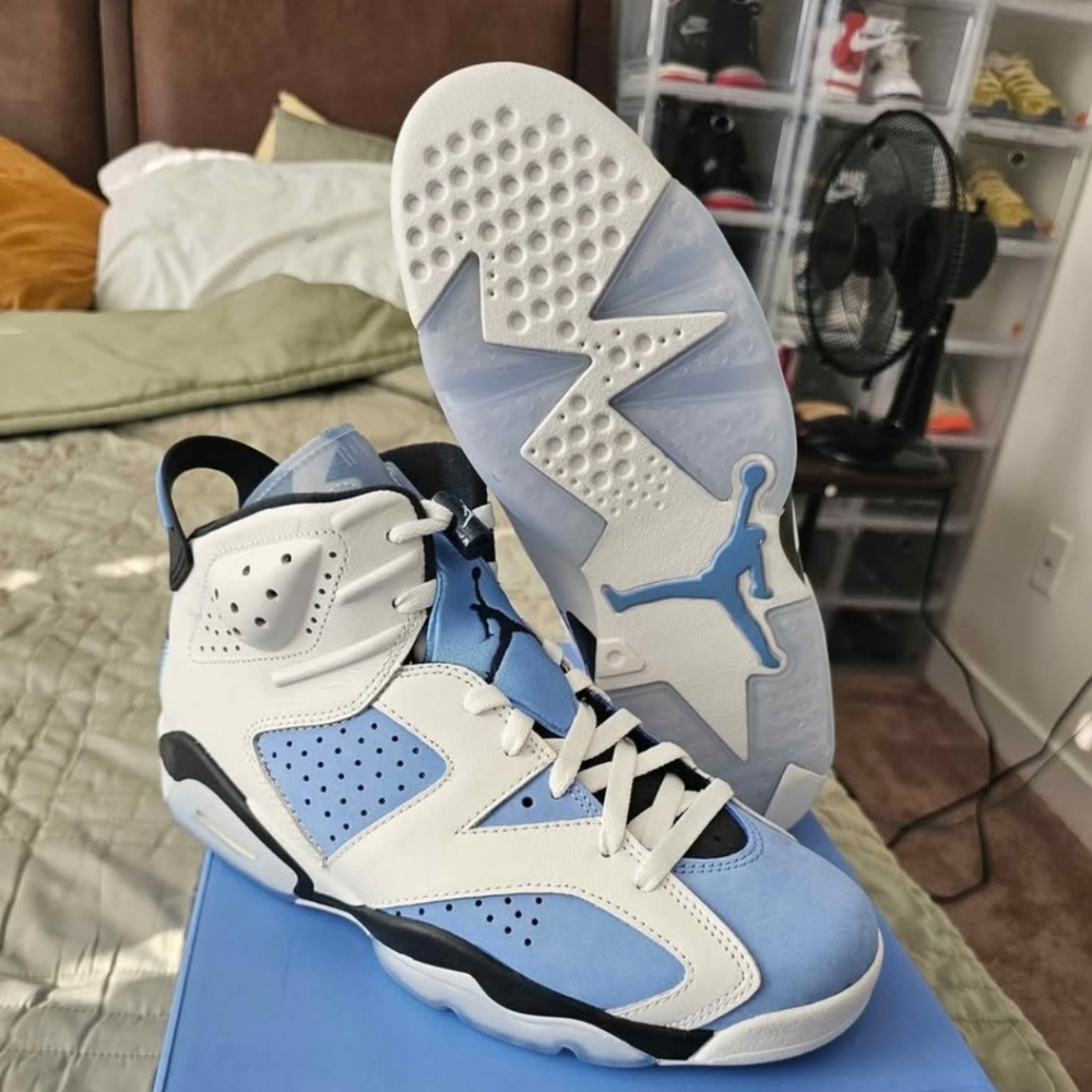 Air Jordan 6 UNC Ds men size 9.5